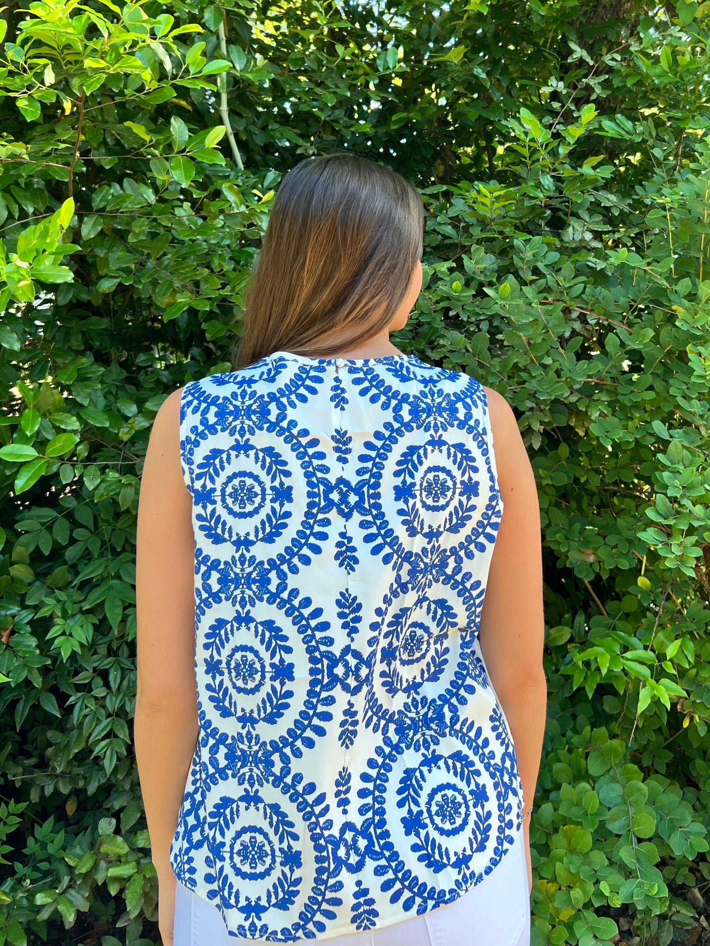 Blue Vintage Print Pintuck Crew Neck Tank Top