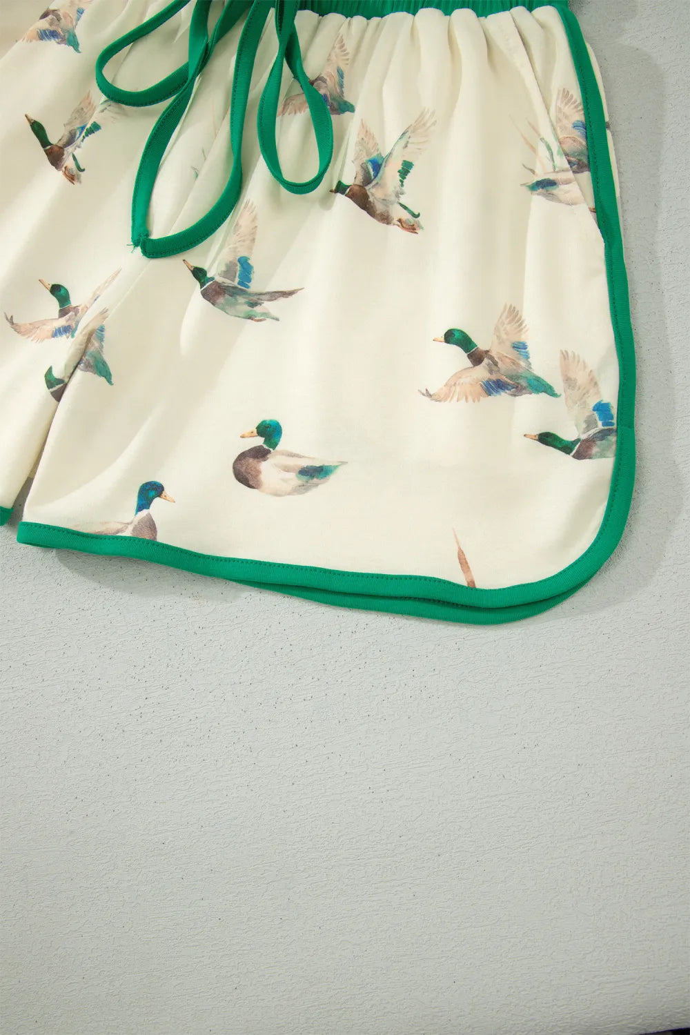 Beige Mallard Duck Print Trim Short Set