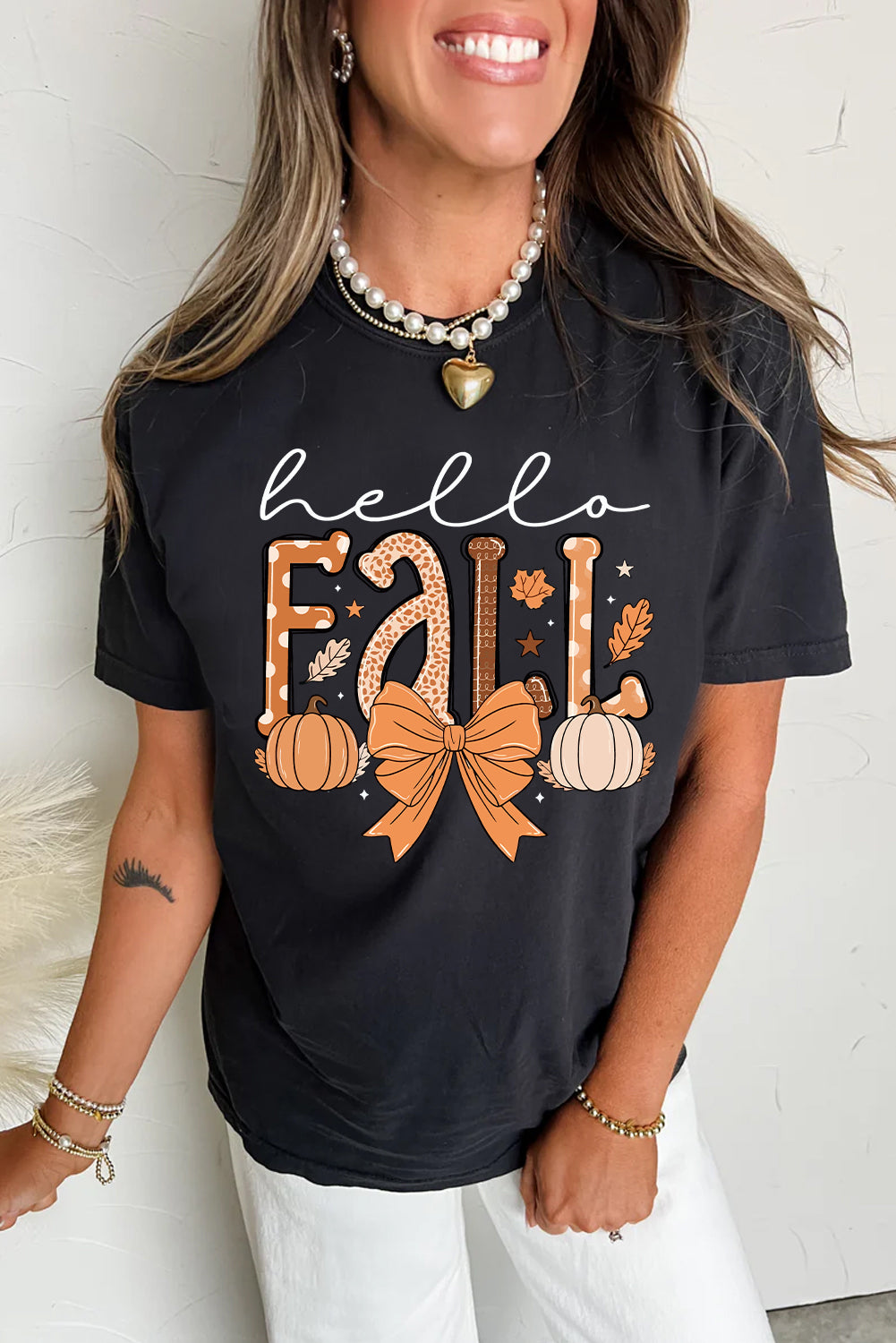 Hello Fall Pumpkin & Bow Graphic Tee – Black