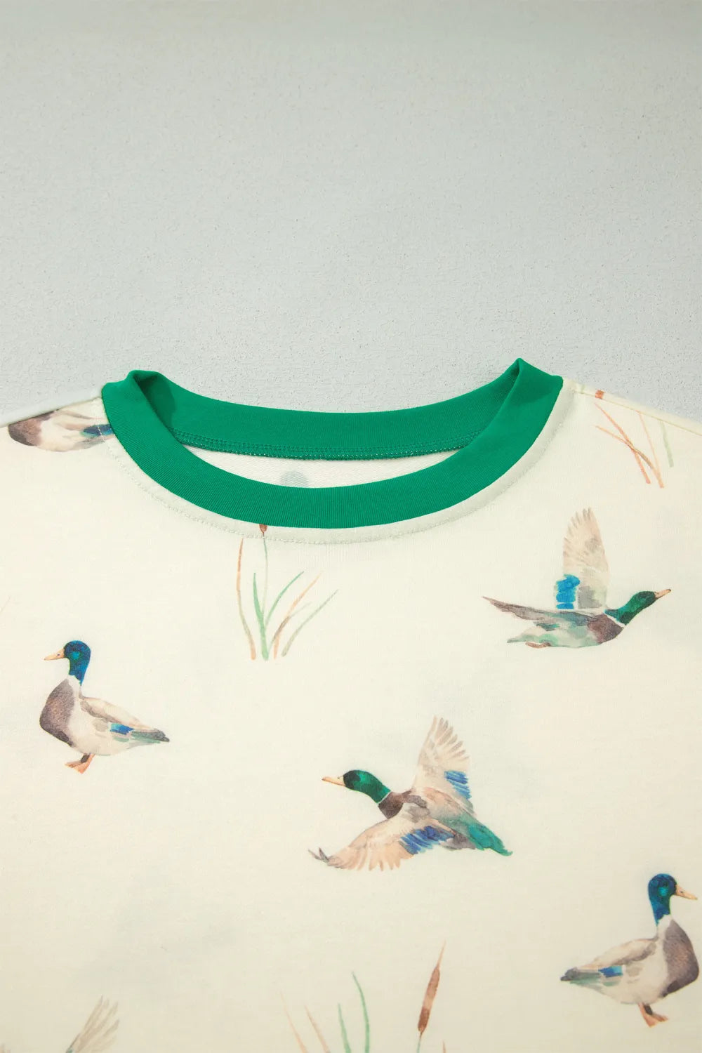Beige Mallard Duck Print Trim Short Set