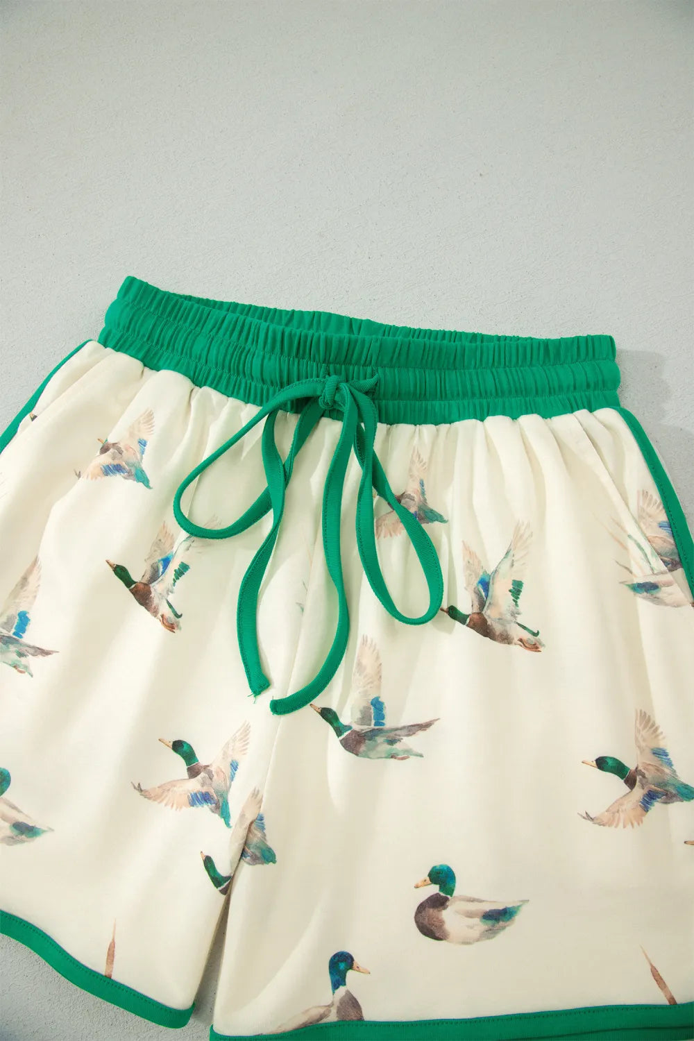 Beige Mallard Duck Print Trim Short Set