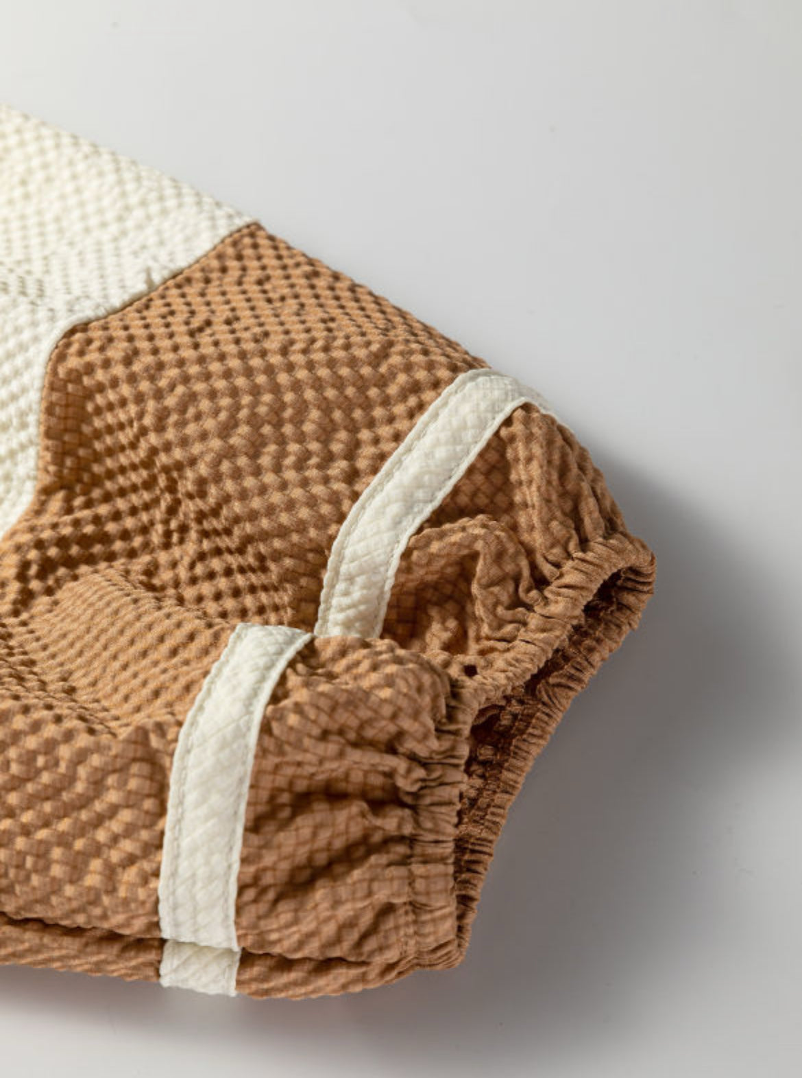 Contrast Notched Balloon Sleeve Blouse