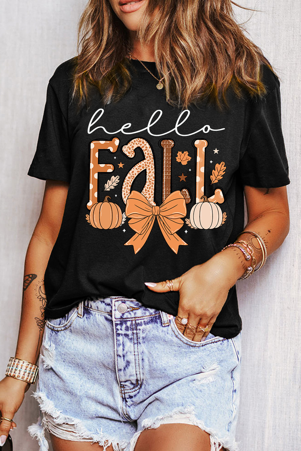 Hello Fall Pumpkin & Bow Graphic Tee – Black