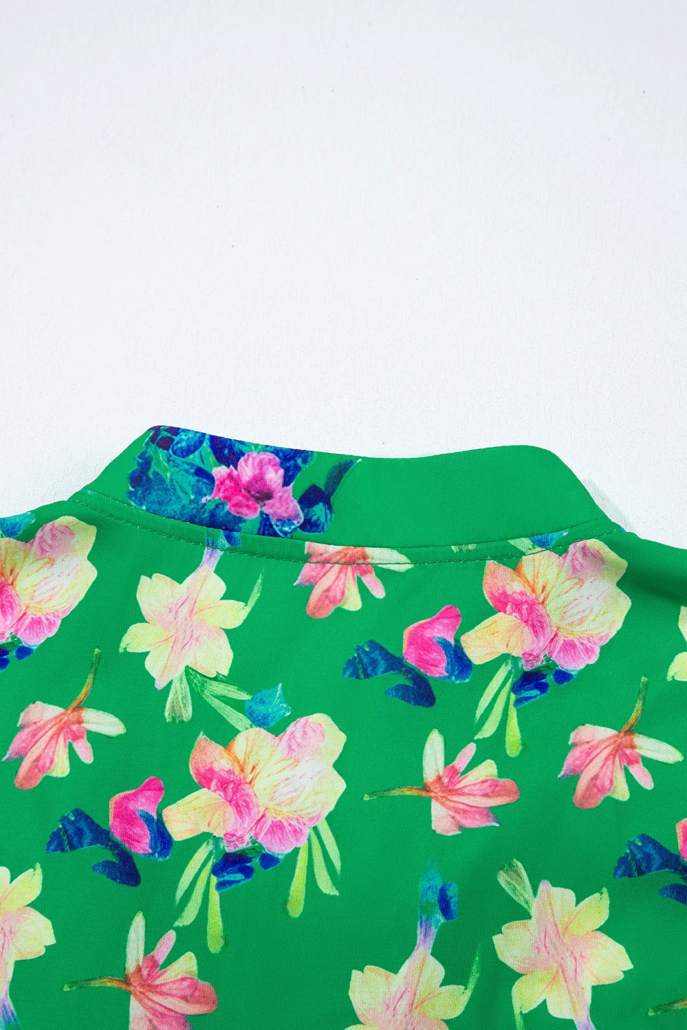 Green Floral Detail Tie Split Neck Short Sleeve Blouse