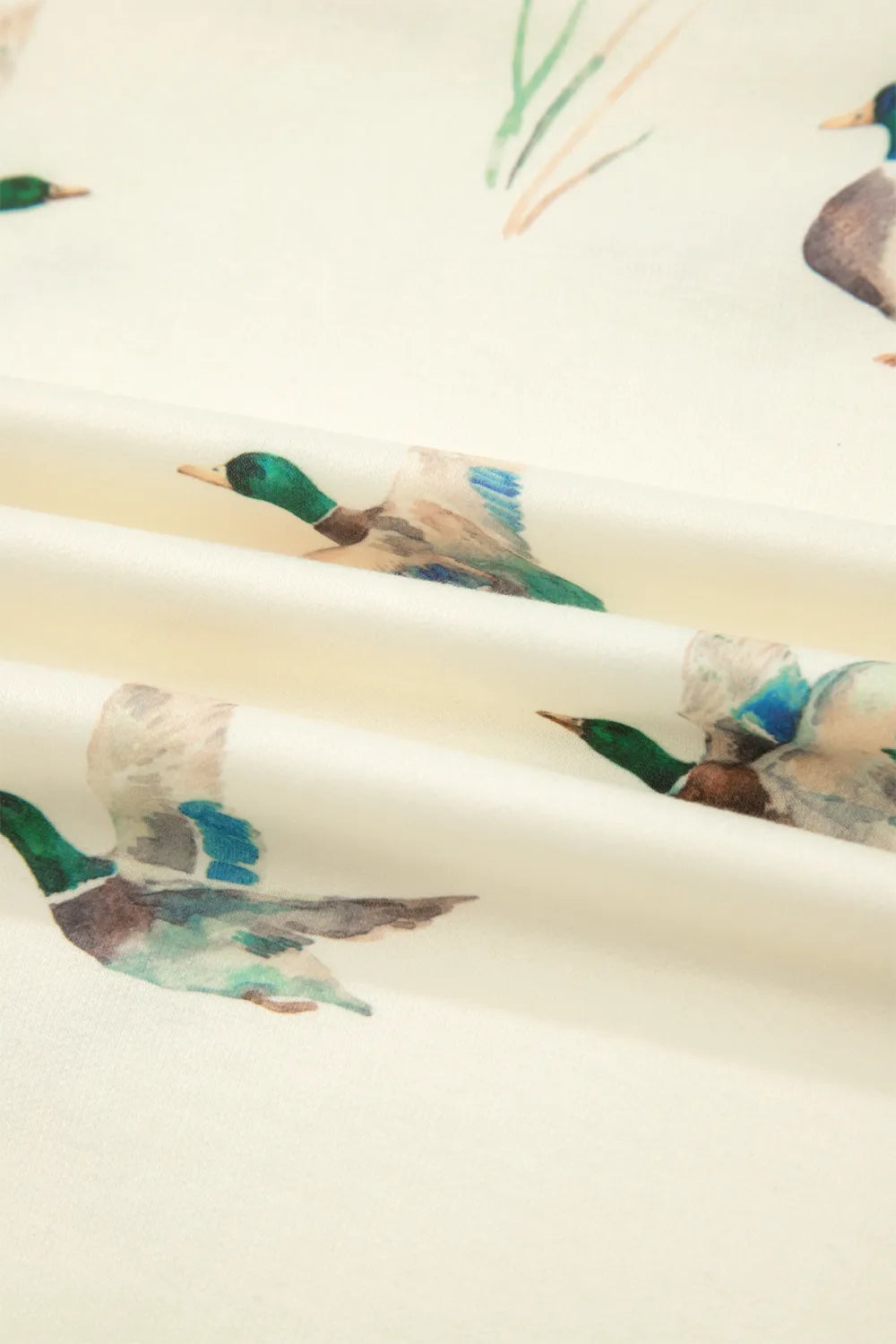 Beige Mallard Duck Print Trim Short Set