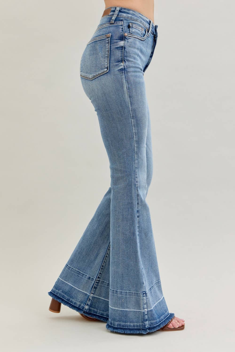 Flared jeansJudy Blue

